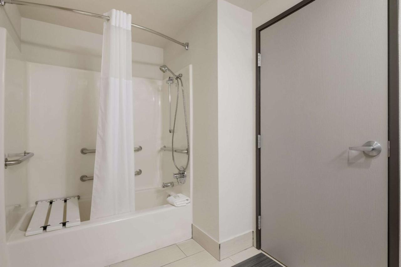 Quality Suites I-44 Tulsa Exteriér fotografie